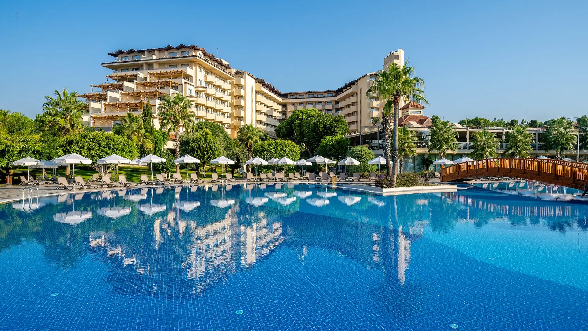 Bellis Deluxe Hotel